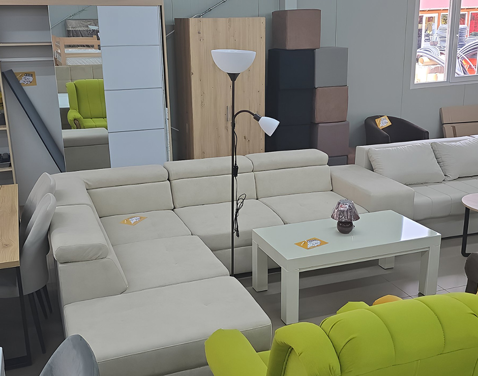 Deo ponude i izložbeni prostor u maloprodajnom objektu Dubrava