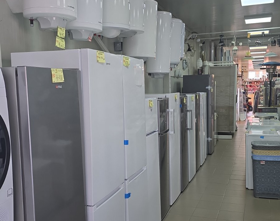 Deo ponude i izložbeni prostor u maloprodajnom objektu Dubrava